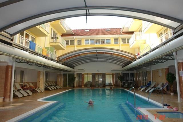 Lilla Wellnessapartman Zalakaros Esterno foto